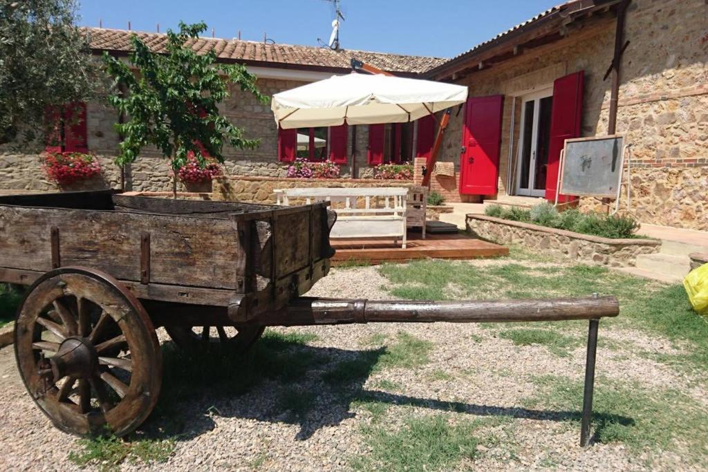 Bed and Breakfast Il Barbagianni Montepescali Exteriér fotografie